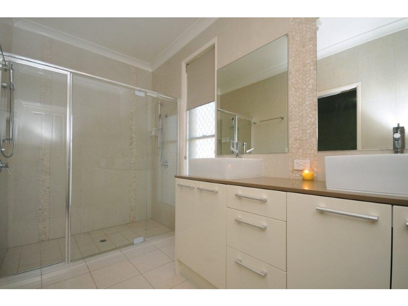 721 Kudo Silverleigh Road, Goombungee QLD 4354