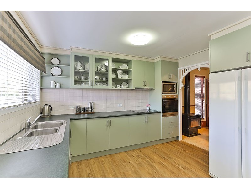 452 Meringandan Road, Kleinton QLD 4352