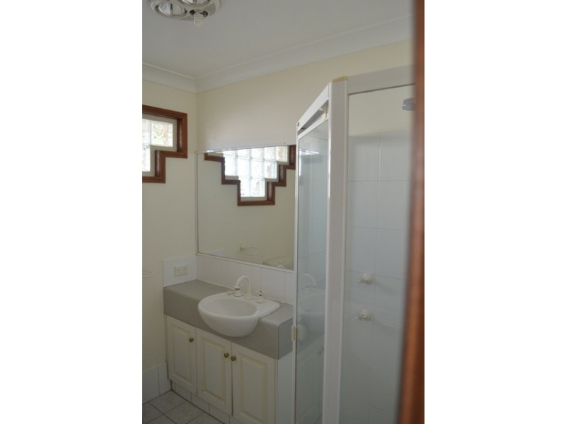 2/484 West Street, Toowoomba QLD 4350