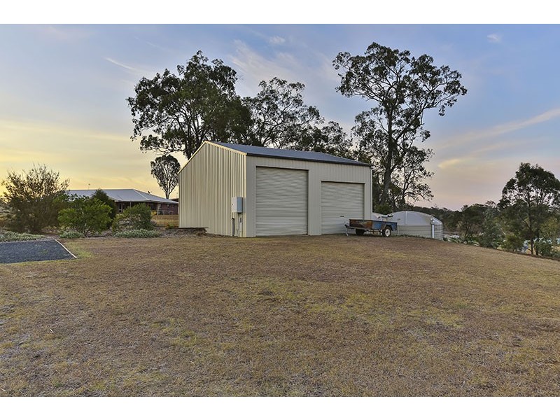 13 Willis Road, Meringandan West QLD 4352