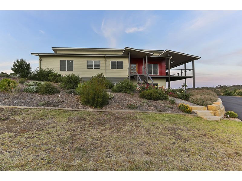 13 Willis Road, Meringandan West QLD 4352