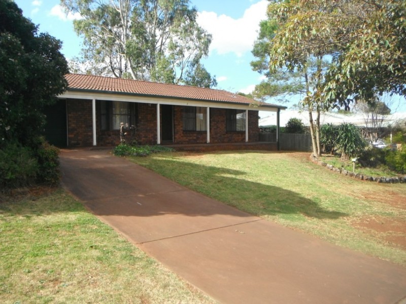 7 Nellie Street, Centenary Heights QLD 4350