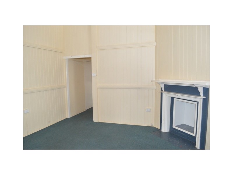 2/5 Royal Lane, Toowoomba City QLD 4350