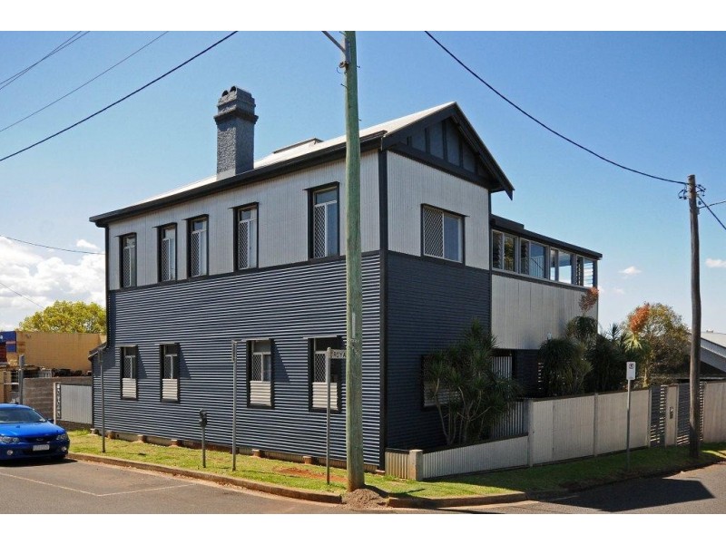 3/5 Royal Lane, Toowoomba City QLD 4350