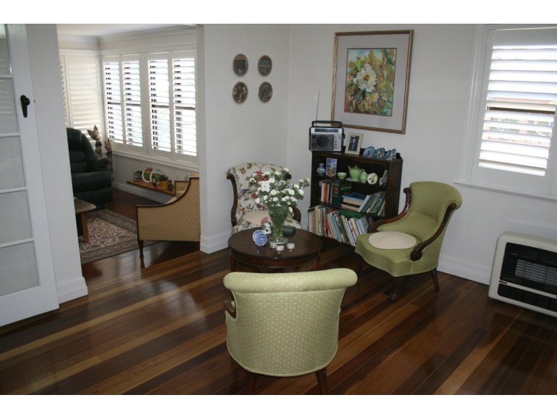 30 Curzon Street, East Toowoomba QLD 4350