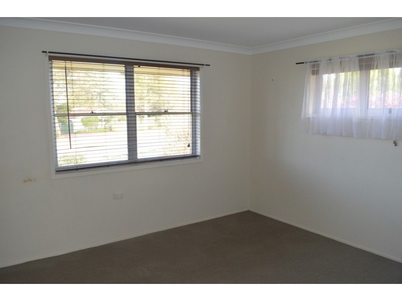 101 Ramsay Street, Centenary Heights QLD 4350