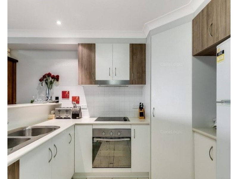 8/90 North Street, North Toowoomba QLD 4350