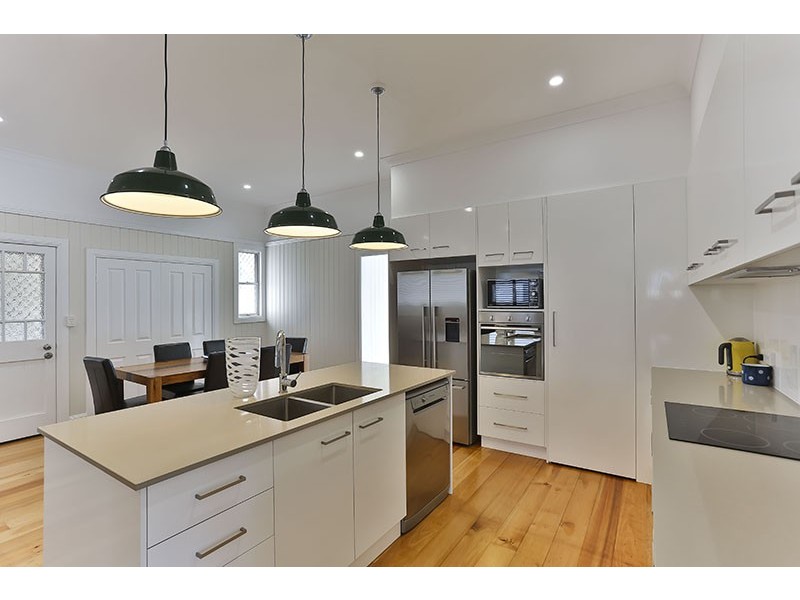 10 Atkinson Street, South Toowoomba QLD 4350