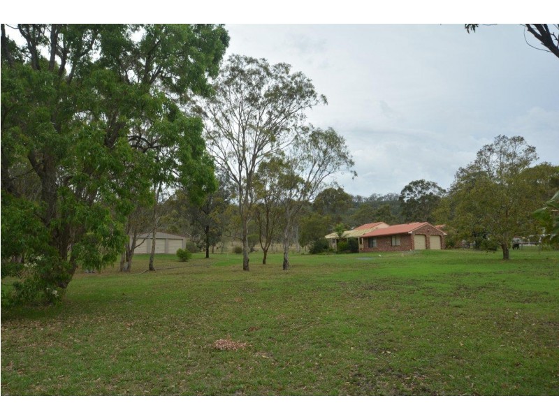 10 Hendy Street, Cranley QLD 4350