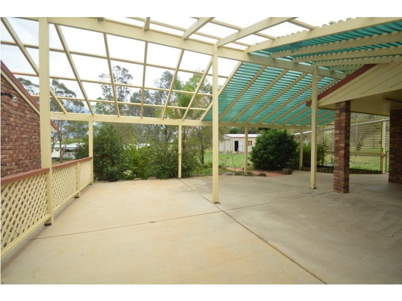 10 Hendy Street, Cranley QLD 4350
