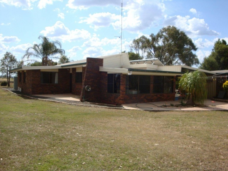 56 Newport Road, Headington Hill QLD 4361
