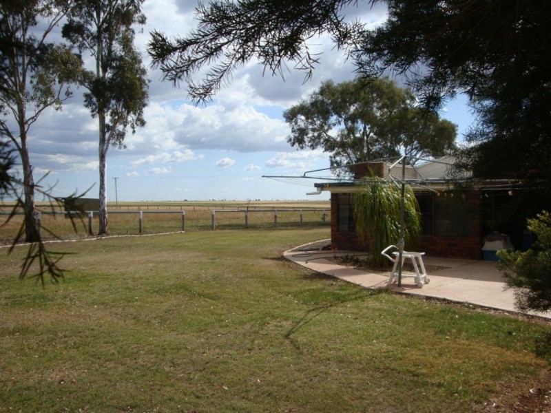 56 Newport Road, Headington Hill QLD 4361