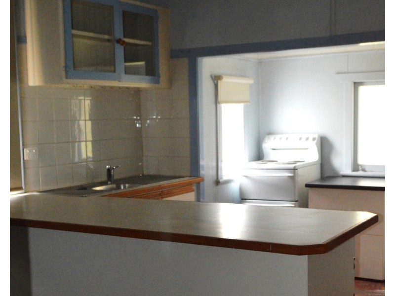 6 Bath Street, North Toowoomba QLD 4350