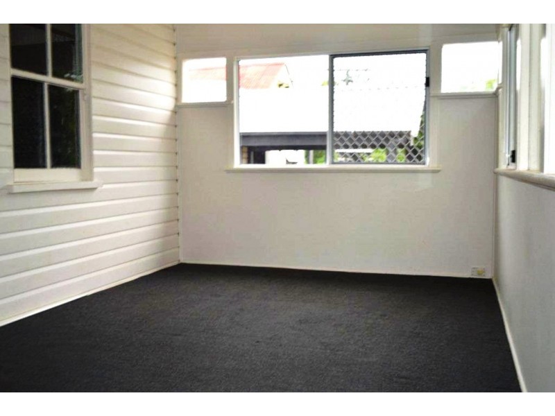 6 Bath Street, North Toowoomba QLD 4350