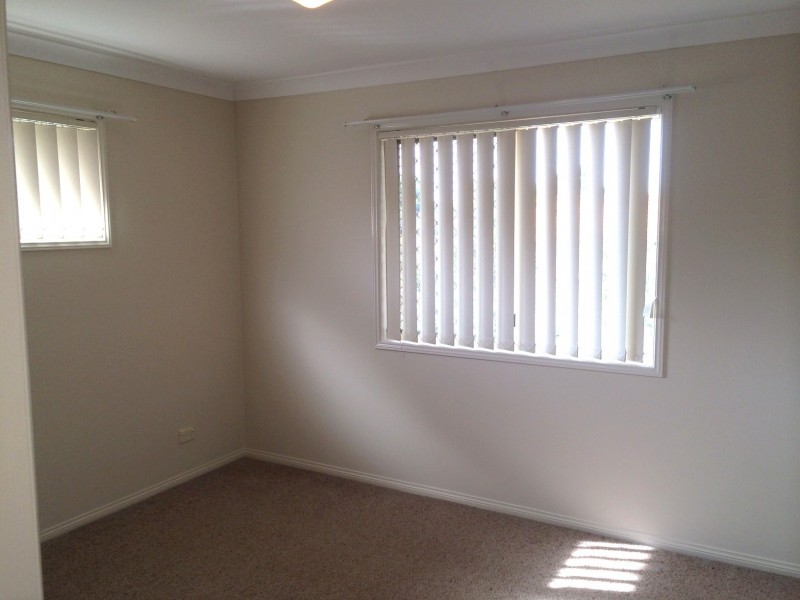 2/33 Creedon Drive, Kearneys Spring QLD 4350