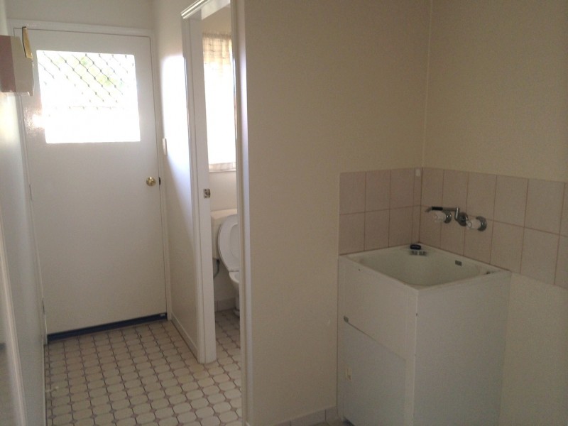 2/33 Creedon Drive, Kearneys Spring QLD 4350