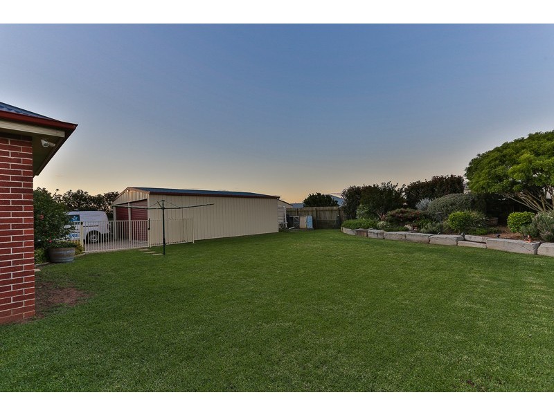 4 Sommariva Street, Westbrook QLD 4350