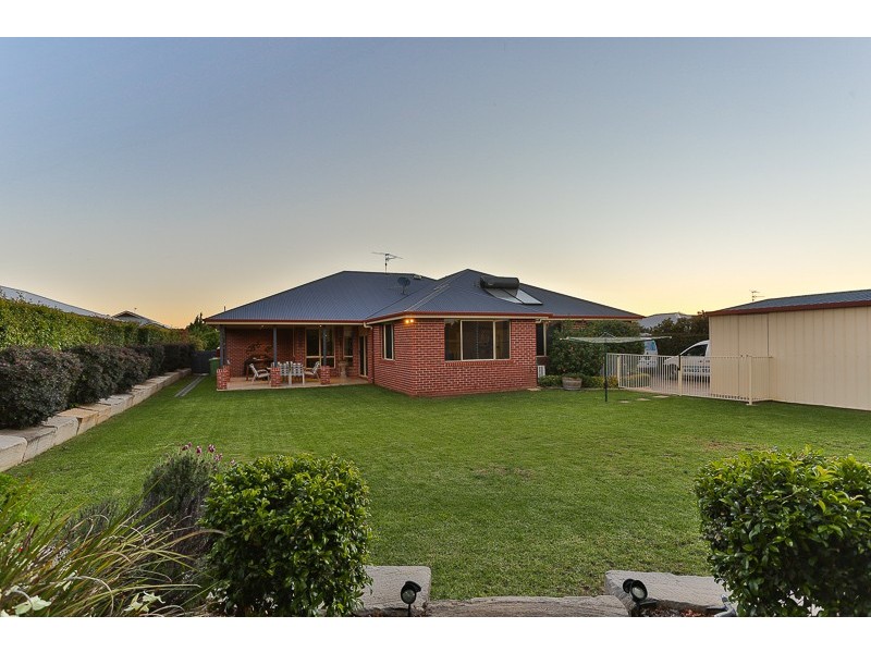 4 Sommariva Street, Westbrook QLD 4350