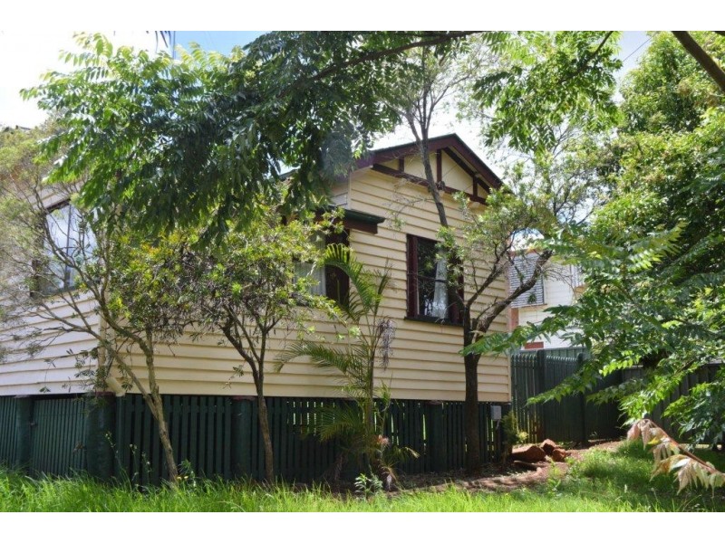 5 Lemnos Street, North Toowoomba QLD 4350