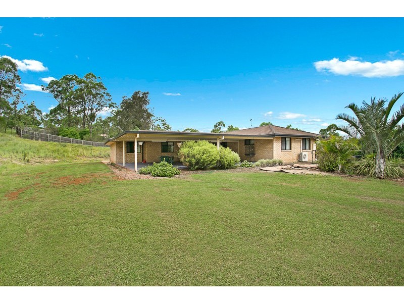 4 Clover Court, Meringandan West QLD 4352