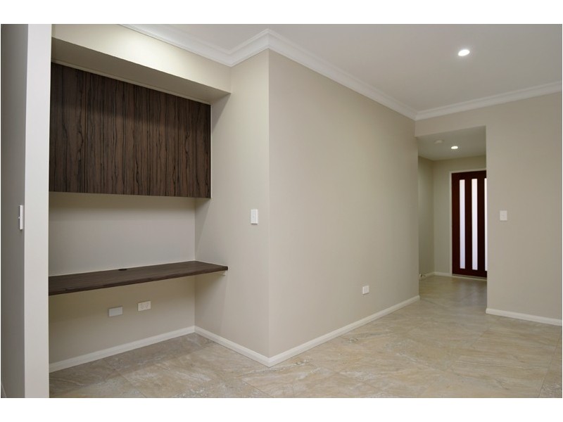 12/565 Hume Street, Kearneys Spring QLD 4350