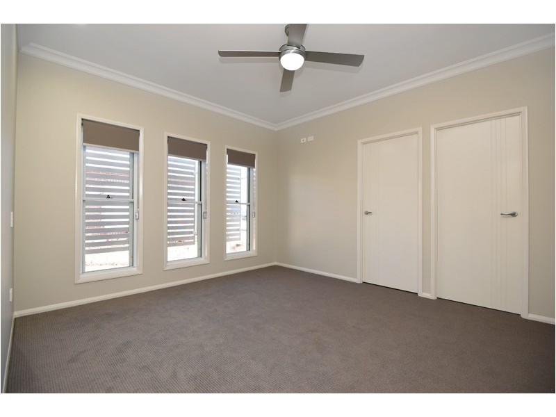 12/565 Hume Street, Kearneys Spring QLD 4350