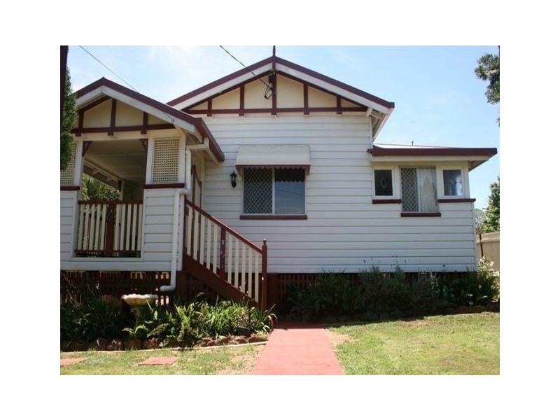 19 Cavell Street, East Toowoomba QLD 4350