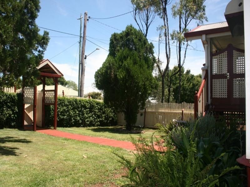 19 Cavell Street, East Toowoomba QLD 4350