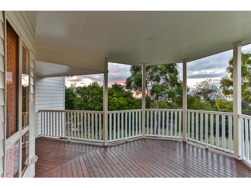 3 Lanbar Court, Glenvale QLD 4350