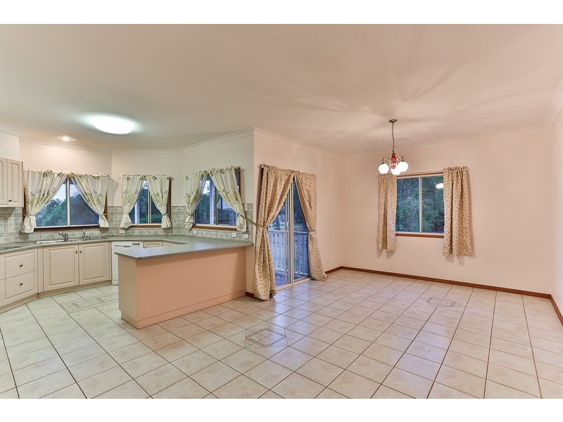 3 Lanbar Court, Glenvale QLD 4350