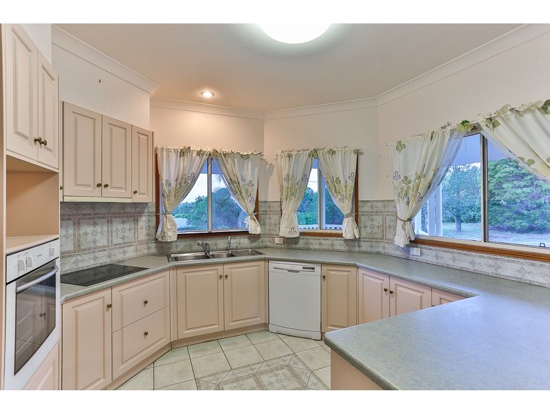 3 Lanbar Court, Glenvale QLD 4350