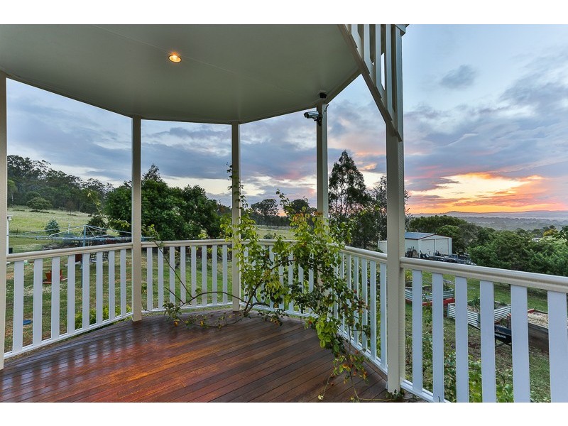 3 Lanbar Court, Glenvale QLD 4350