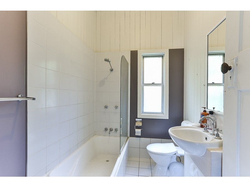 18 and 20 Jones Street, Harlaxton QLD 4350