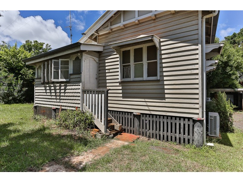 18 and 20 Jones Street, Harlaxton QLD 4350
