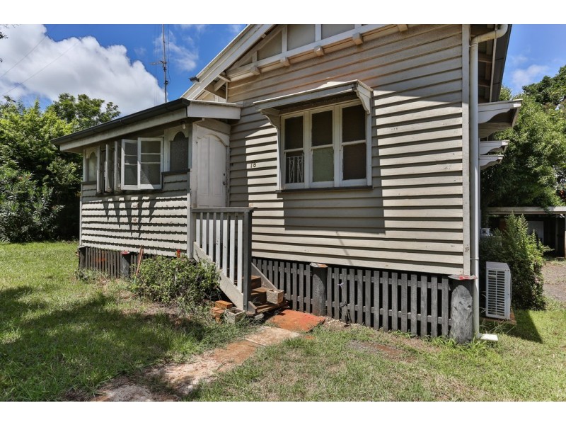 18 Jones Street, Harlaxton QLD 4350