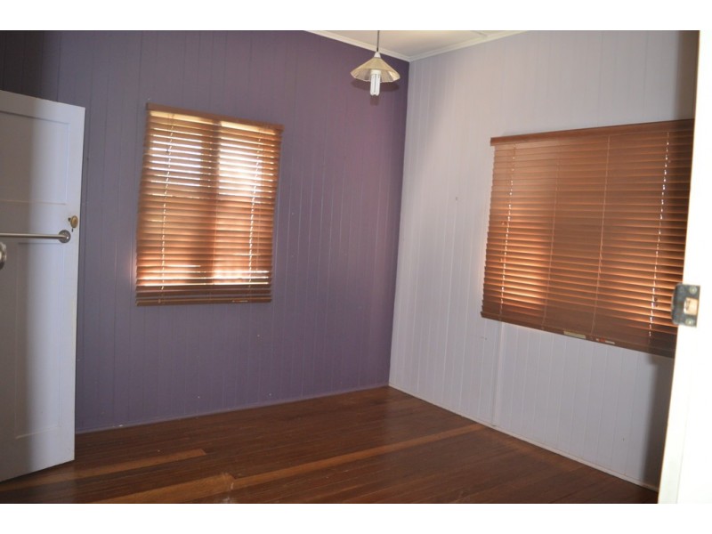 18 Jones Street, Harlaxton QLD 4350