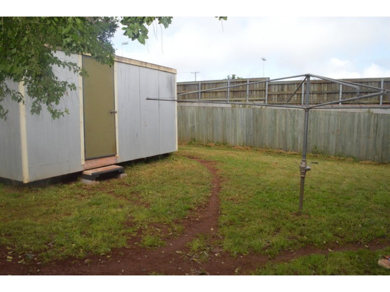 18 Jones Street, Harlaxton QLD 4350