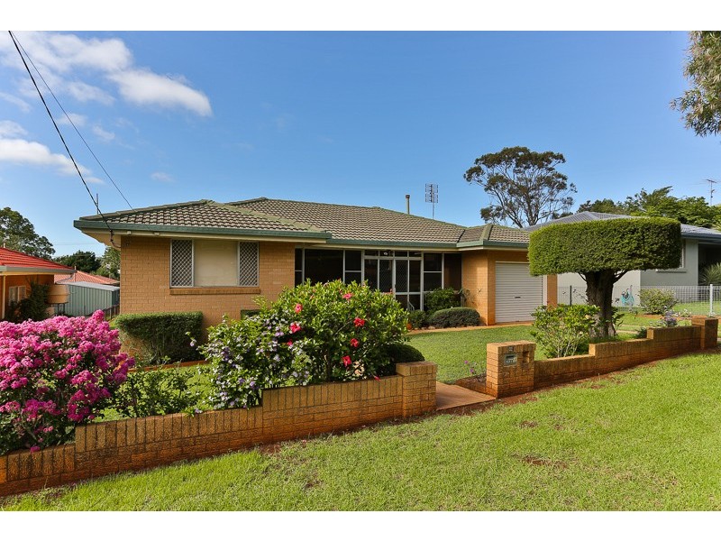 44 Sardon Street, Centenary Heights QLD 4350