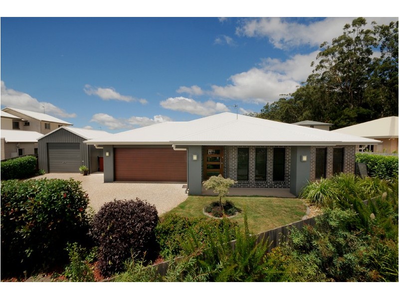 2 Greenway Close, Middle Ridge QLD 4350