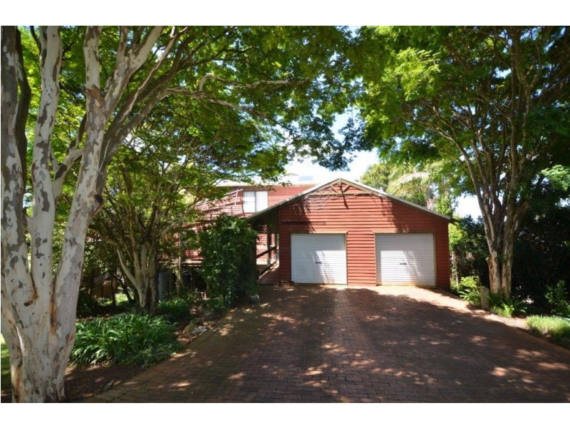 7 Scenic Crescent, Blue Mountain Heights QLD 4350