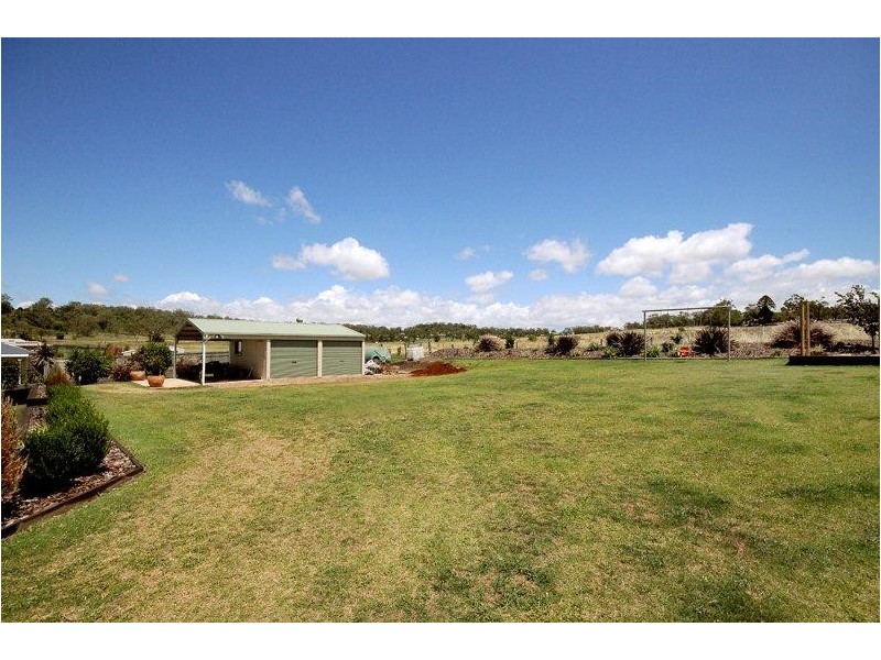 22 Curlew Street, Meringandan West QLD 4352