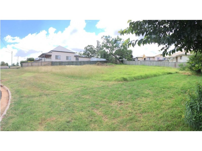 34 Mooney Street, Harlaxton QLD 4350