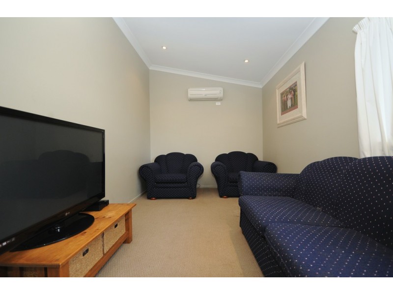 181 Alderley Street, Centenary Heights QLD 4350