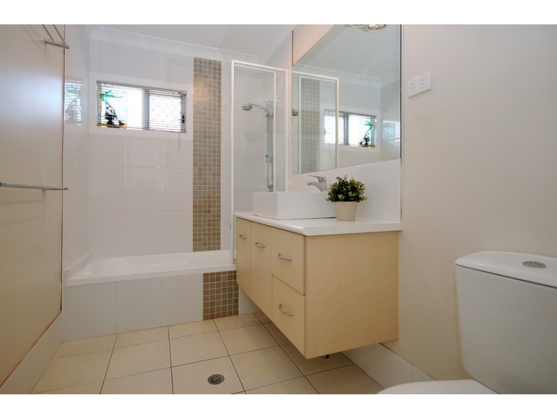 181 Alderley Street, Centenary Heights QLD 4350