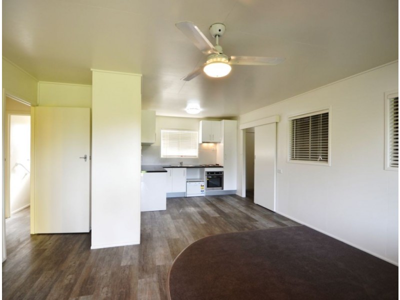 3/250 Alderley Street, Centenary Heights QLD 4350
