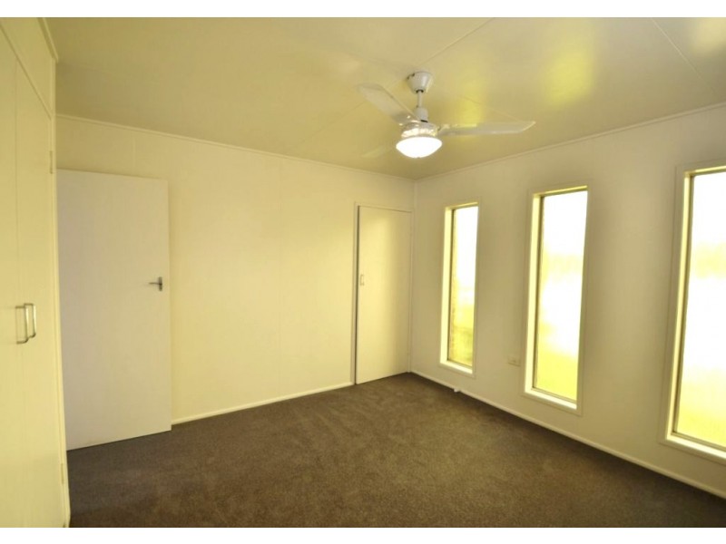 3/250 Alderley Street, Centenary Heights QLD 4350