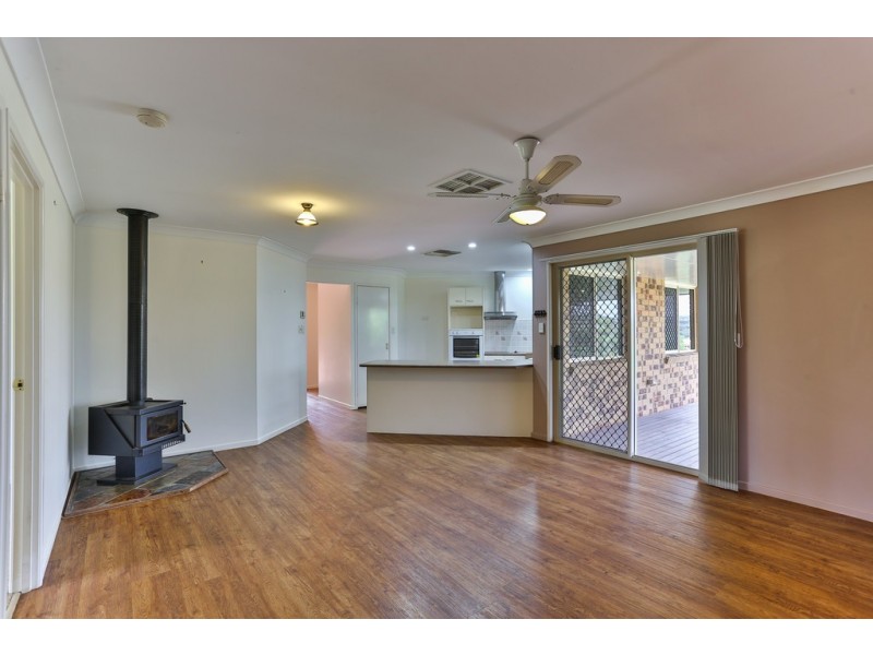 5 Paspalum Court, Meringandan West QLD 4352