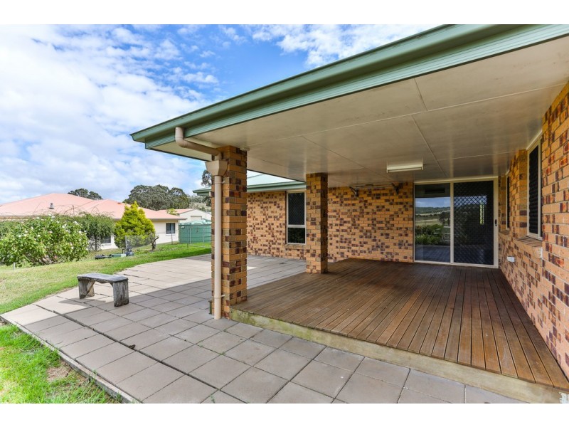 5 Paspalum Court, Meringandan West QLD 4352