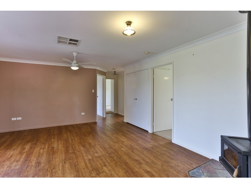 5 Paspalum Court, Meringandan West QLD 4352