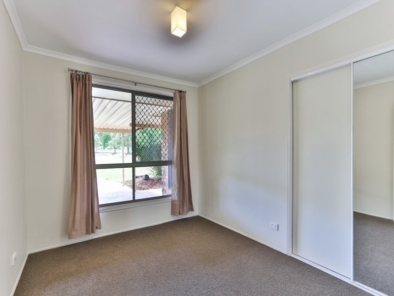 20 Carolann Street, Glenvale QLD 4350